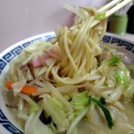 大福軒 - ちゃんぽんの麺。