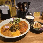 SPICY CURRY 魯珈 - 