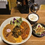 SPICY CURRY 魯珈 - 