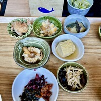 出汁しゃぶおばんざい おかか 市ヶ谷 - 七種のお惣菜