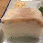 いづう - 鯖寿司（皮なし）