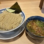 中華そば 千乃鶏 志木店 - 鰹昆布水つけ麺　醤油1050円　ライム無料