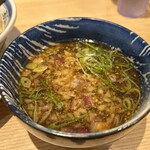 中華そば 千乃鶏 志木店 - 塩味しっかりコクのある油も美味しい醤油つけ汁