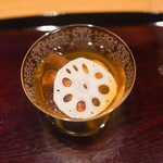 御幸町 田がわ - うなぎ入り厚揚げ、蓮根、野辺地蕪の餡掛け