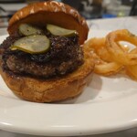 TEDDY BROWN - プレーンバーガー…Sideはオニオンフライ(たぶん、粋な計らい)