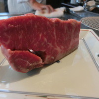 鉄板焼 「金葉亭」 ヒルトン福岡シーホーク - お肉焼く前