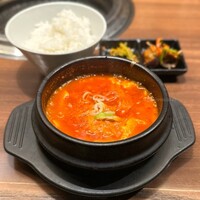 焼肉冷麺 ユッチャン 北新地店 - スンドゥブチゲセット(1,210円)