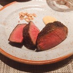 グルマンディーズ - 三田牛のウチモモ肉ステーキ