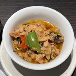 ディーディータイ屋台 - 鶏ひき肉炒め