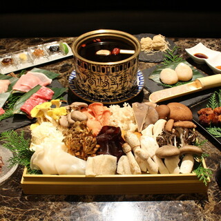 【ここでしか味わえないきのこ16種】六本木限定コース-朱極-