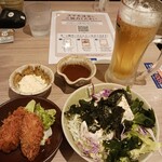 大戸屋 - 料理写真:カキフライ、豆腐サラダ