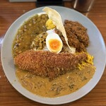 フィッシュ 新宿店 - 3種コンボ（2代目フィッシュカレー、キーマ、mix豆カレー）