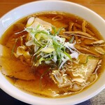 鼓志 - 親鶏肉ワンタン麺