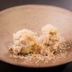 北海道焼肉 北うし - 果物の白和え フォアグラパウダー