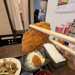 居酒屋新虎 - コロッケ