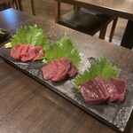 会津馬刺し 博多もつ鍋 しょうちゃん - 