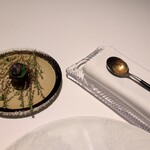 オトワ レストラン - ファーブルトンと金木犀　　しらすケール白味噌クリーム　もっちり