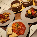 Crossroads Kitchen - 