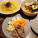 Crossroads Kitchen - 