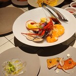 Crossroads Kitchen - 