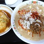 餃子の王将 - 野菜たっぷり担々麺＆天津飯ジャストサイズ