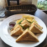 星乃珈琲店 - クラブハウスサンド