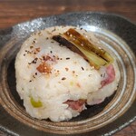 焼きとん 大国 - 鴨肉と焦がしネギのおむすび