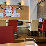 チーズ & ワイン みんなのイタリアン - 店内