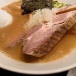 麺や 麗 - 「しょうゆ」③ ※厚切りチャーシュー