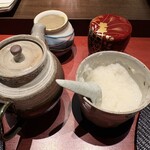 天ぷら あらたみかわ - 天汁、大根おろし、塩、殻入れ