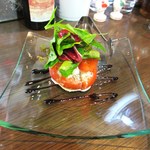 ル・コントワール・ドゥ・レジオン - トマトのファルシー、カニサラダ、バルサミコソースとタプナードソース