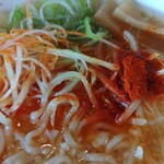 幸楽苑 - 唐辛子投入