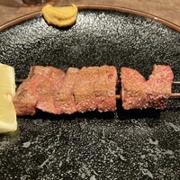 鳥茂 - レバーのレア、塩で