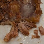 東北人家 - 豚背骨ガラ肉の特製醤油煮込み