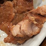 東北人家 - 豚背骨ガラ肉の特製醤油煮込み