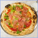 Pizzeria D.O.m - 生ハムとルッコラ