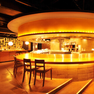 食べ飲み放題 居酒屋 六角酒場ちゃぶちゃぶ_0