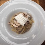 蔵 六三三〇 - 白マッシュルームの平打ちパスタ