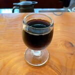 日々の料理 - ︎⚫︎水出しコーヒー／エチオピアゲイシャ
      最後のコーヒーは食事の一貫と言う仕上がり。
      苦味や酸味がありしっかりした味わいですが雑味がなく美味しい。
      確かにお料理と一本の線で繋がっています。