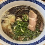 長浜ラーメン 博多や - 料理写真:黒博多ラーメン