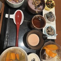 ヒル薬膳粥・ヨル貝料理カイノクチ - 