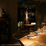 スカラ - 内観全景（テーブル側を見る）