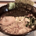 レストラン リヨン - 料理写真:背脂チャッチャ系ラーメン（1,050円）