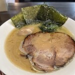 長浜らーめん - 豚骨醤油らーめん❗️