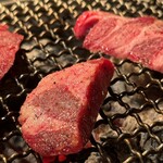 炭火焼肉炙や - 