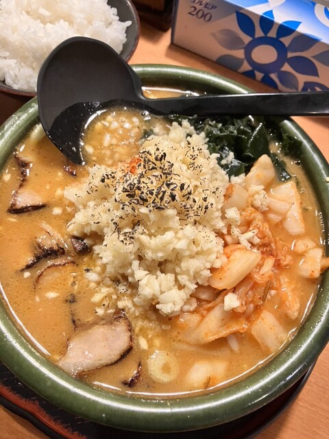 Ganso Ninniku Ramen Shoraku