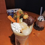 とうふや たかはし - 抹茶チョコドーナツが乗った和風クレープ