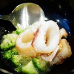 わさ - 白イカの揚げ物、ブロッコリーの油炒め添え