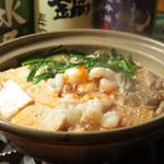 Kinuichi - 牛のシマチョウと豚の白モツのＷモツ鍋