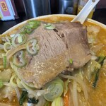 北海とんこつ らーめん純輝 - みそ野菜ラーメン(麺大盛り) のチャーシュー  2025/6/23